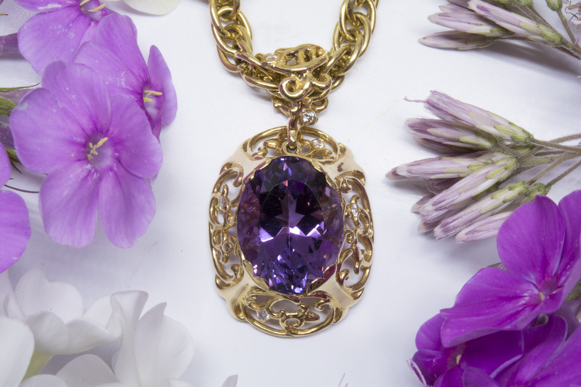 Amethyst Pendant in 18K Yellow Gold | Hunt Country Jewelers