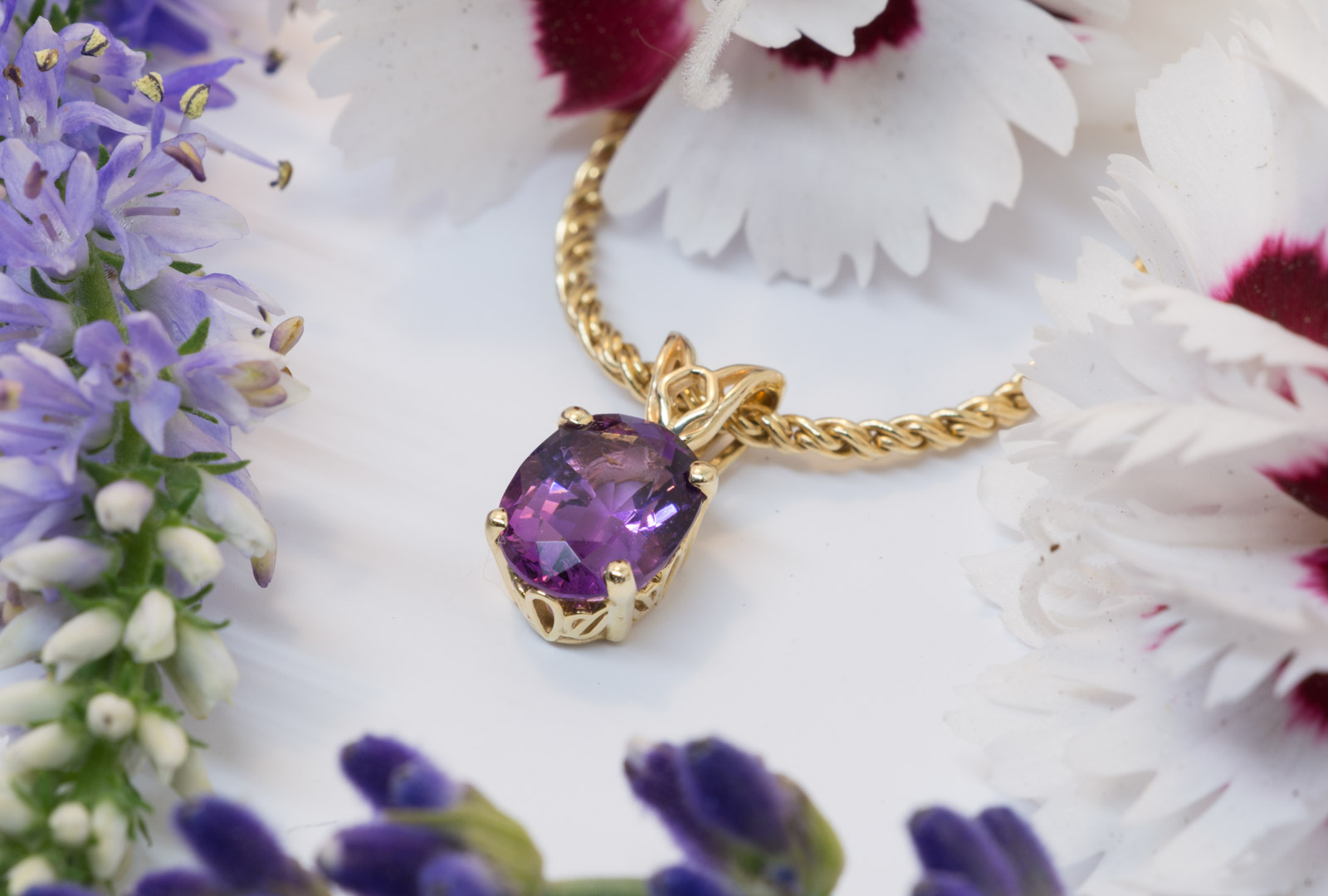 Hunt Country Jewelers Amethyst Pendant in 14K Yellow Gold