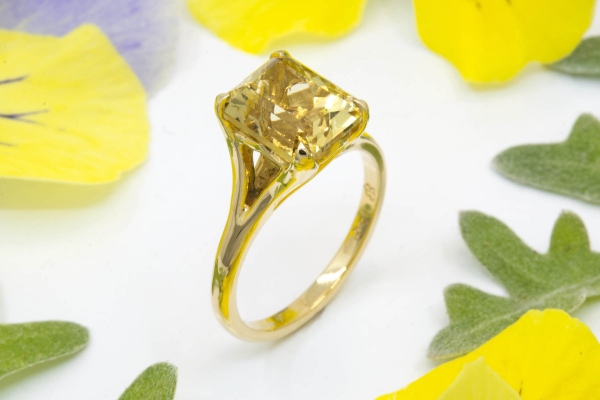 Color Trends: Yellow Gold