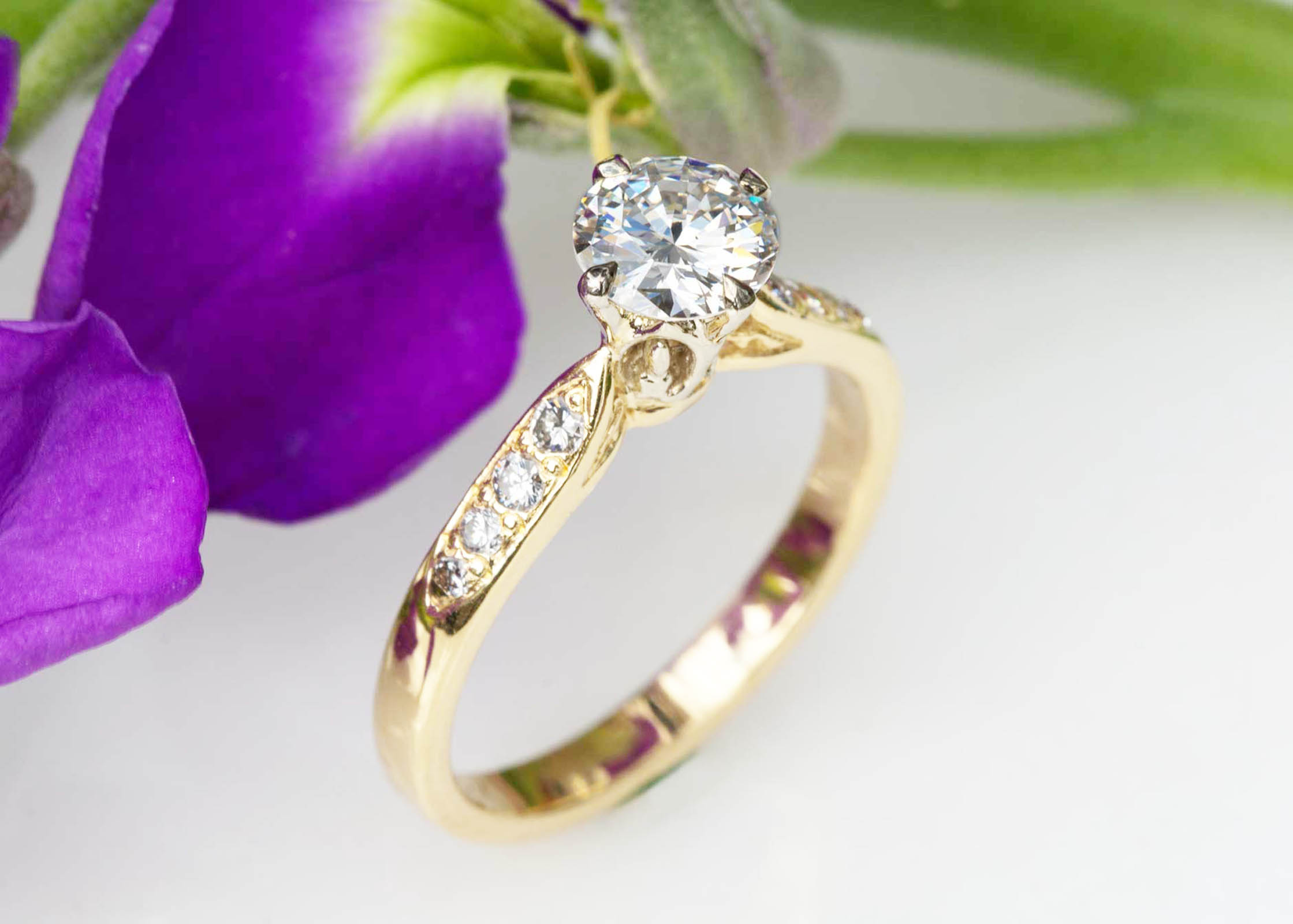 10 Things You Need To Know About Diamond Engagement Rings