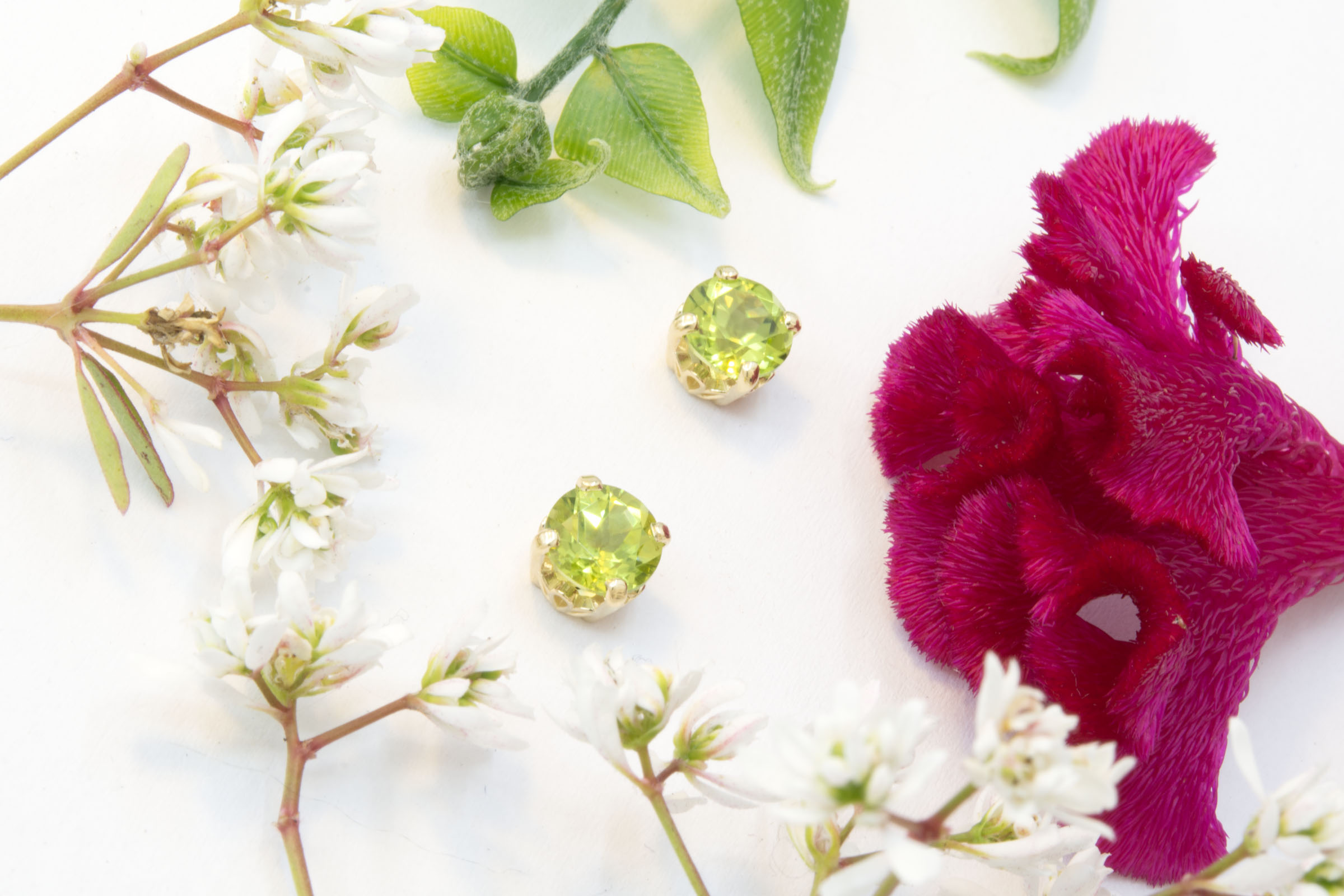 Peridot Stud Earrings 6mm