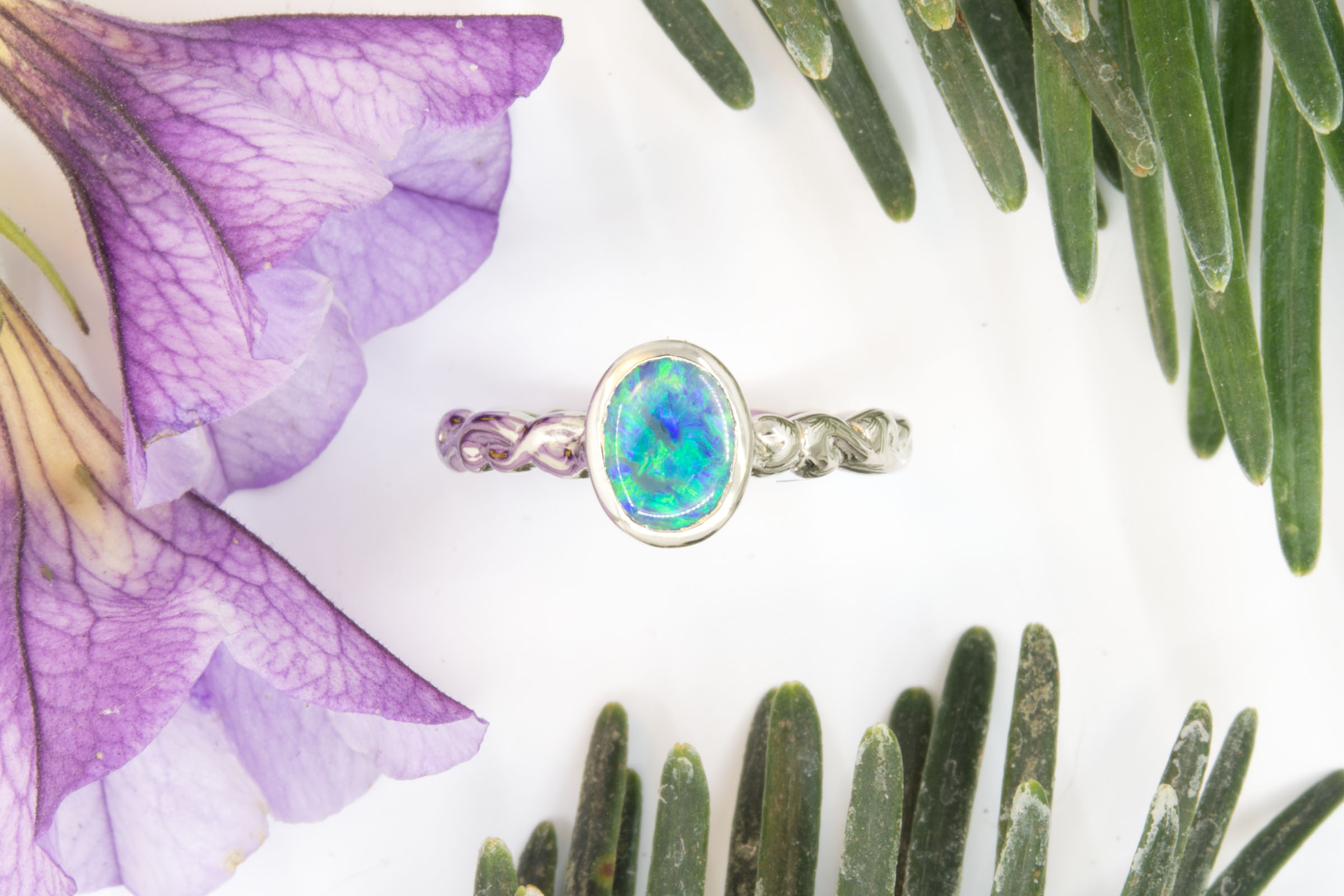 Black Opal Filigree Ring in White Gold - Image 2
