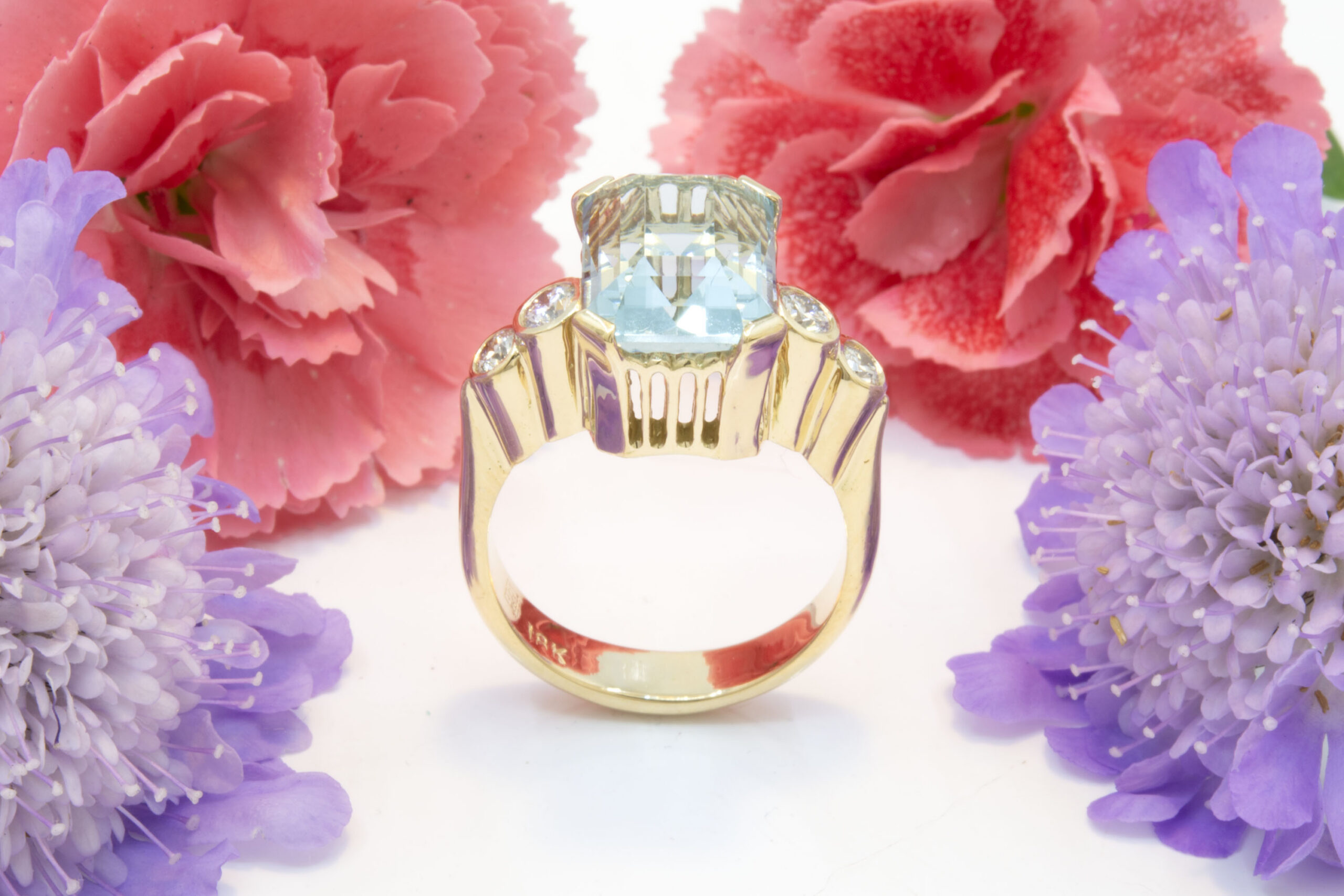 5.35ct Aquamarine Ring with Diamonds - Image 4