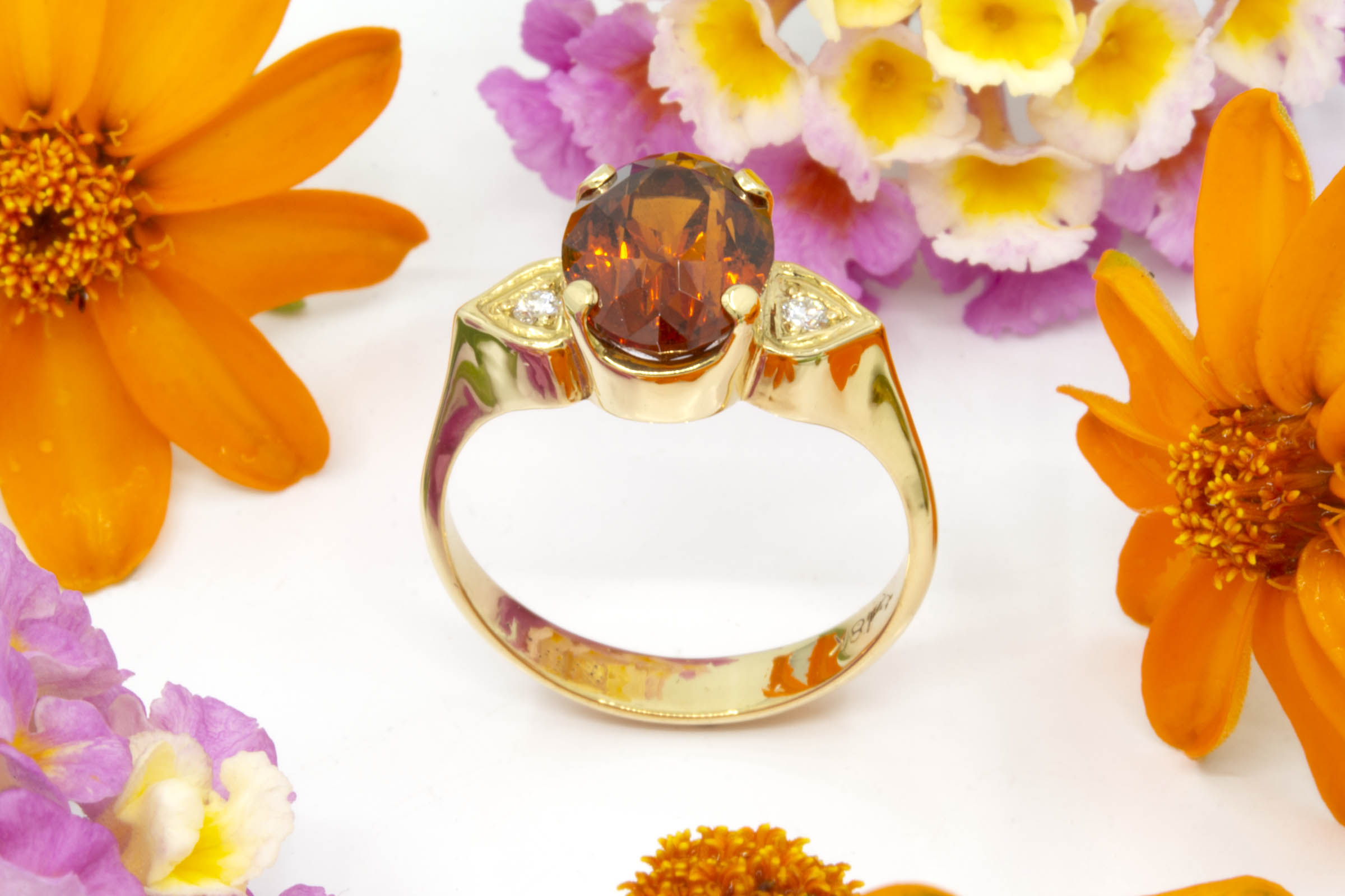 Spessartite Garnet in 18k Gold Ring with Diamonds - Image 3