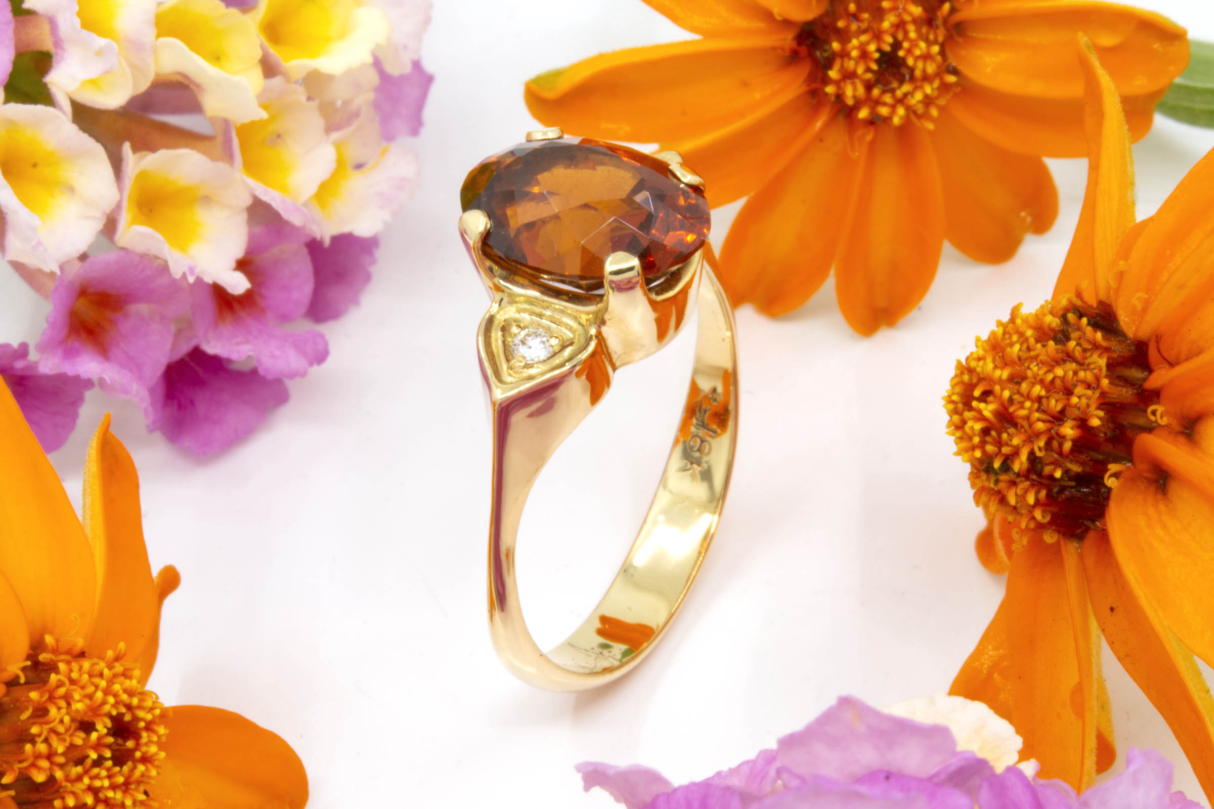 Spessartite Garnet in 18k Gold Ring with Diamonds - Image 5