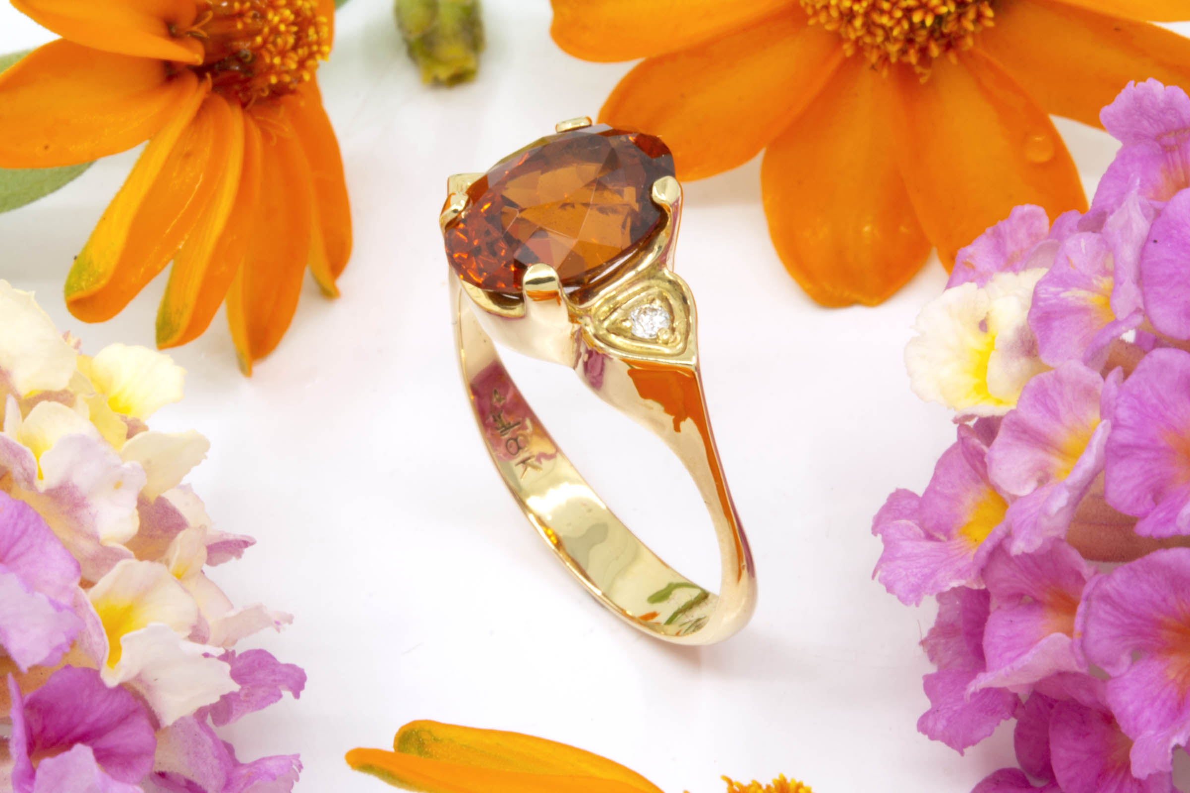 Spessartite Garnet in 18k Gold Ring with Diamonds - Image 4
