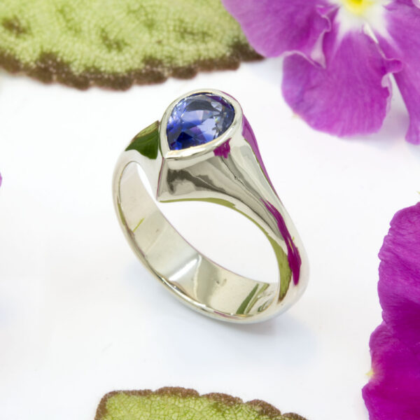 1.54ct Pear-Shape Sapphire Ring in 18K White Gold