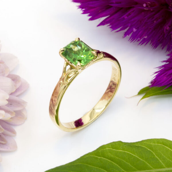 Chrome Green Tourmaline Ring in 18K Gold
