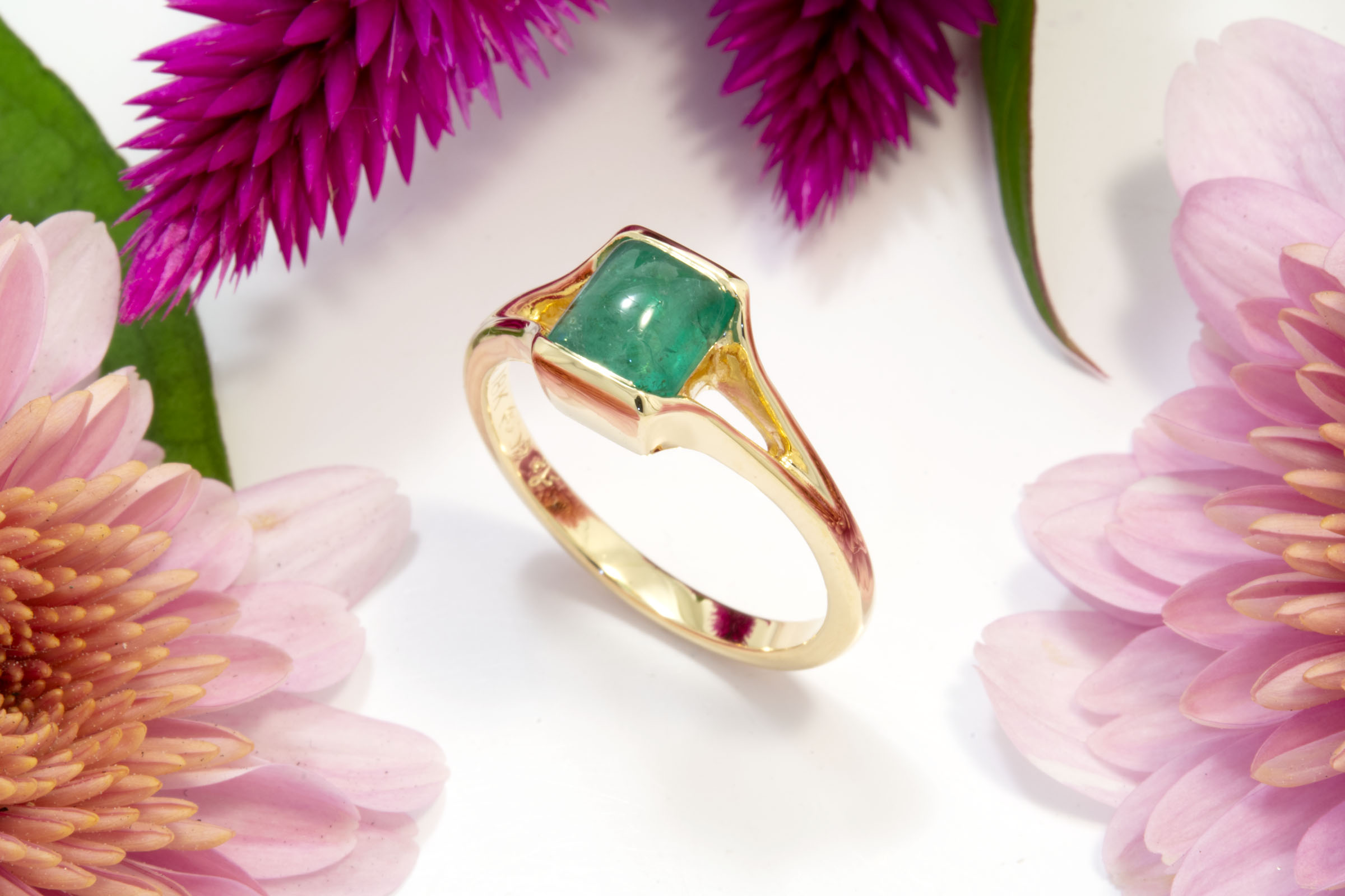 1.22ct Emerald Cabochon Ring in 18K Gold