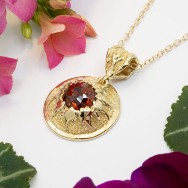 2.50ct Spessartite Pendant in 18K Gold