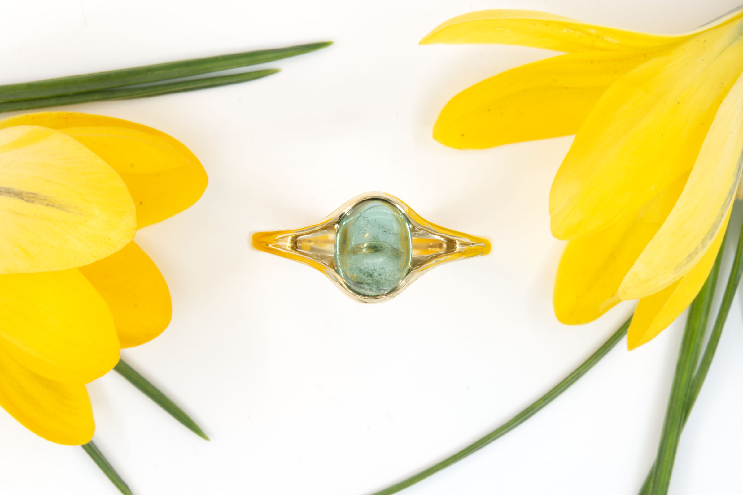 Blue Green Tourmaline Cabochon Ring - Image 4