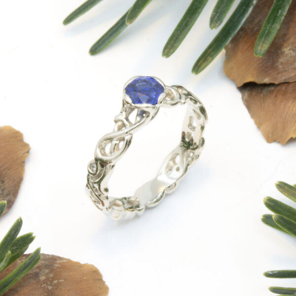 Blue Sapphire Filigree Ring