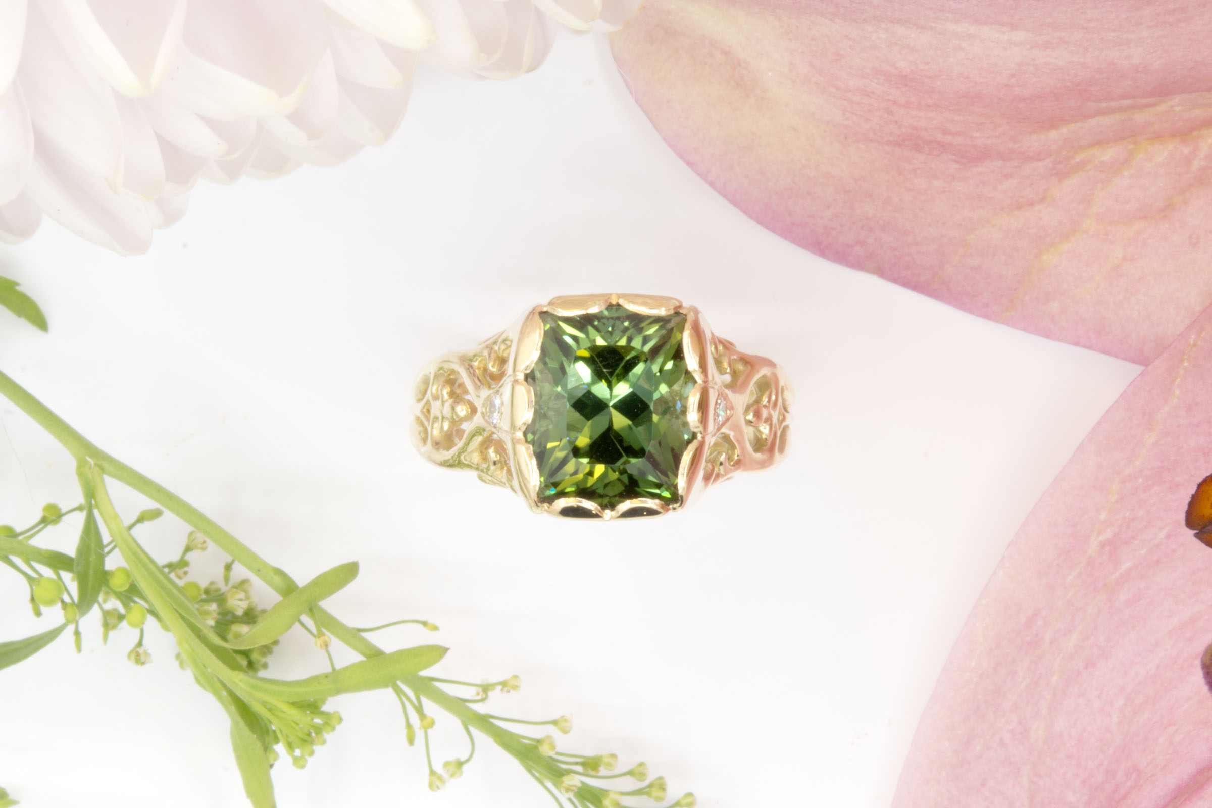 3.81ct Green Tourmaline Ring - Image 3