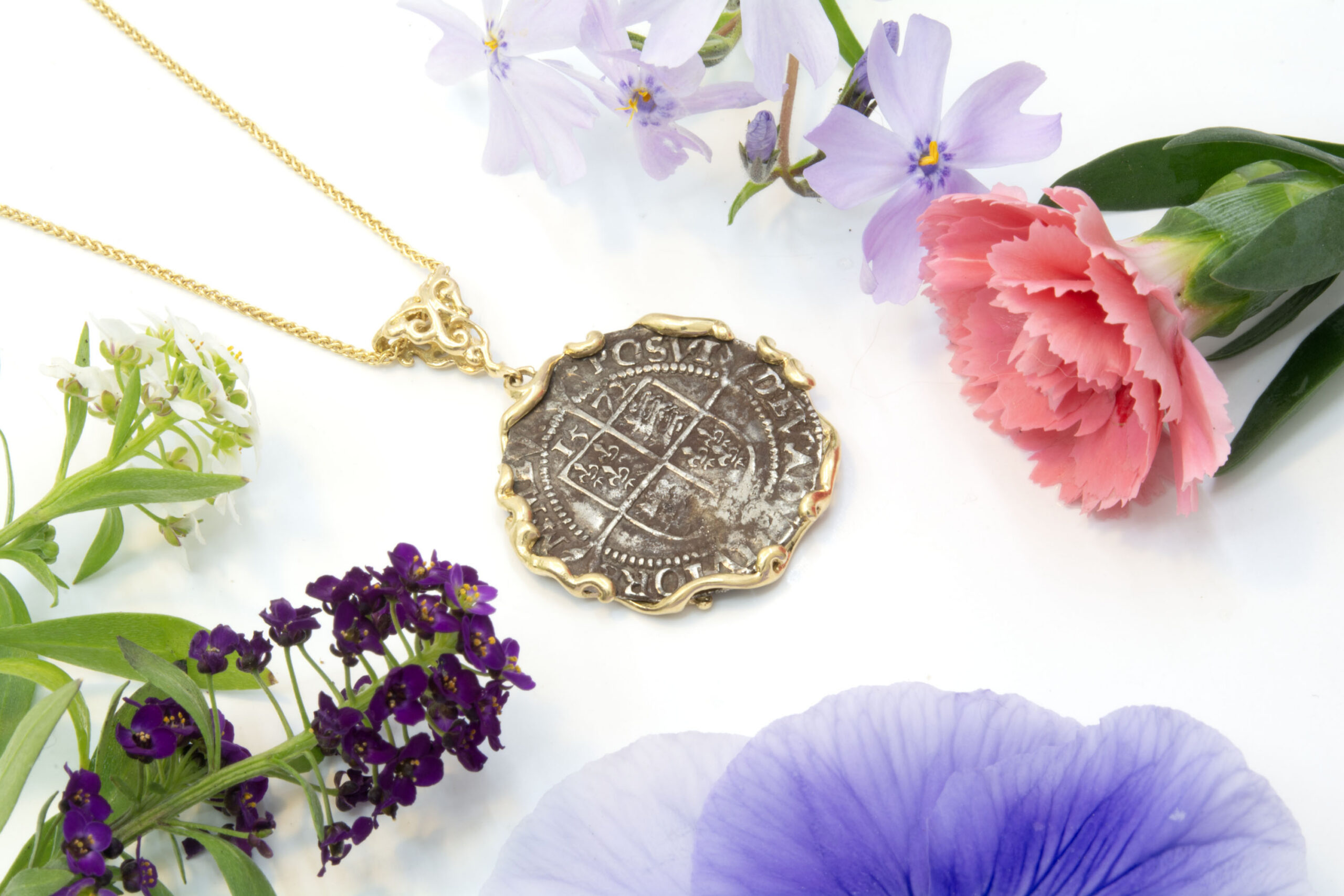1572 Sixpence Pendant - Image 2