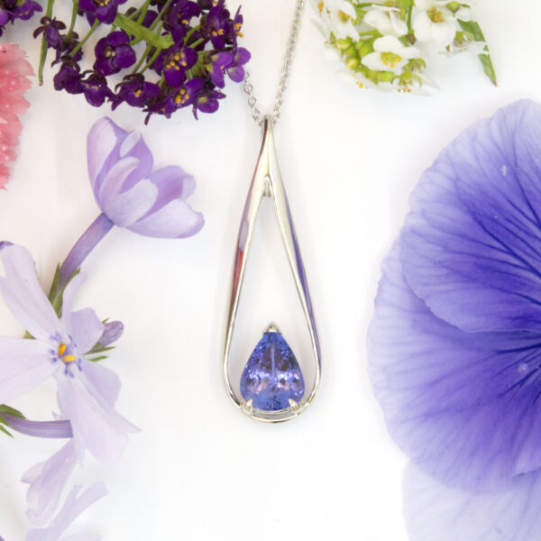 Tanzanite Pendant in White Gold