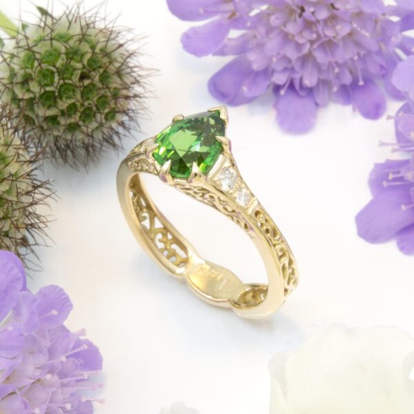 1.75ct Tsavorite Garnet Ring